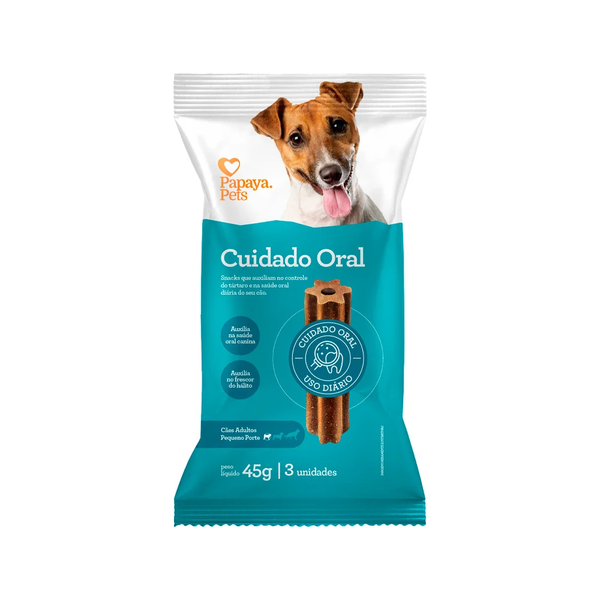 Um pacote de Snack Papaya Pets Cuidado Oral para Cães Pequenos, na cor verde, com o peso de 45g. O pacote tem o logo da marca Papaya Pets e a imagem de um cachorro de porte pequeno.